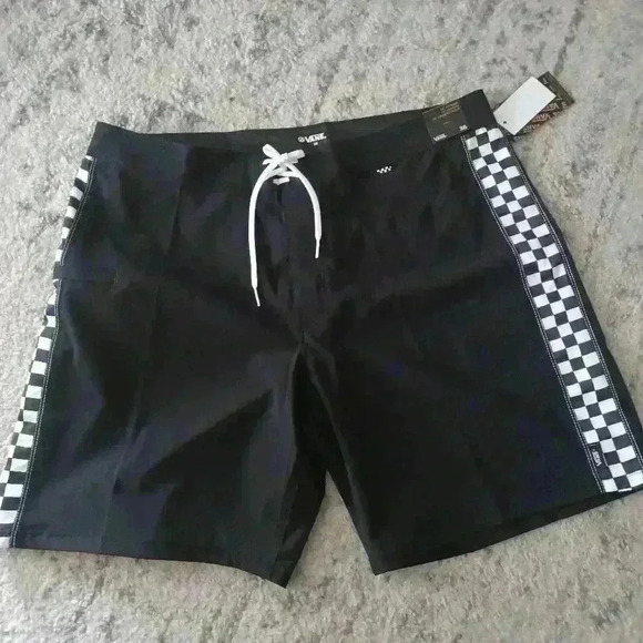 Vans Mens Black and White The Sidelines 18' Boardshorts 36 Regular - Picture 4 of 12